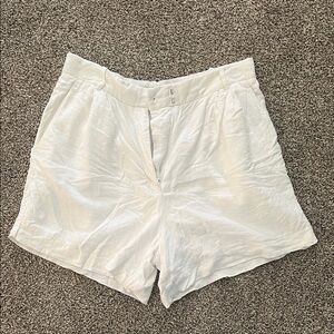 White A&F Sloane Tailored Linen-Blend Short